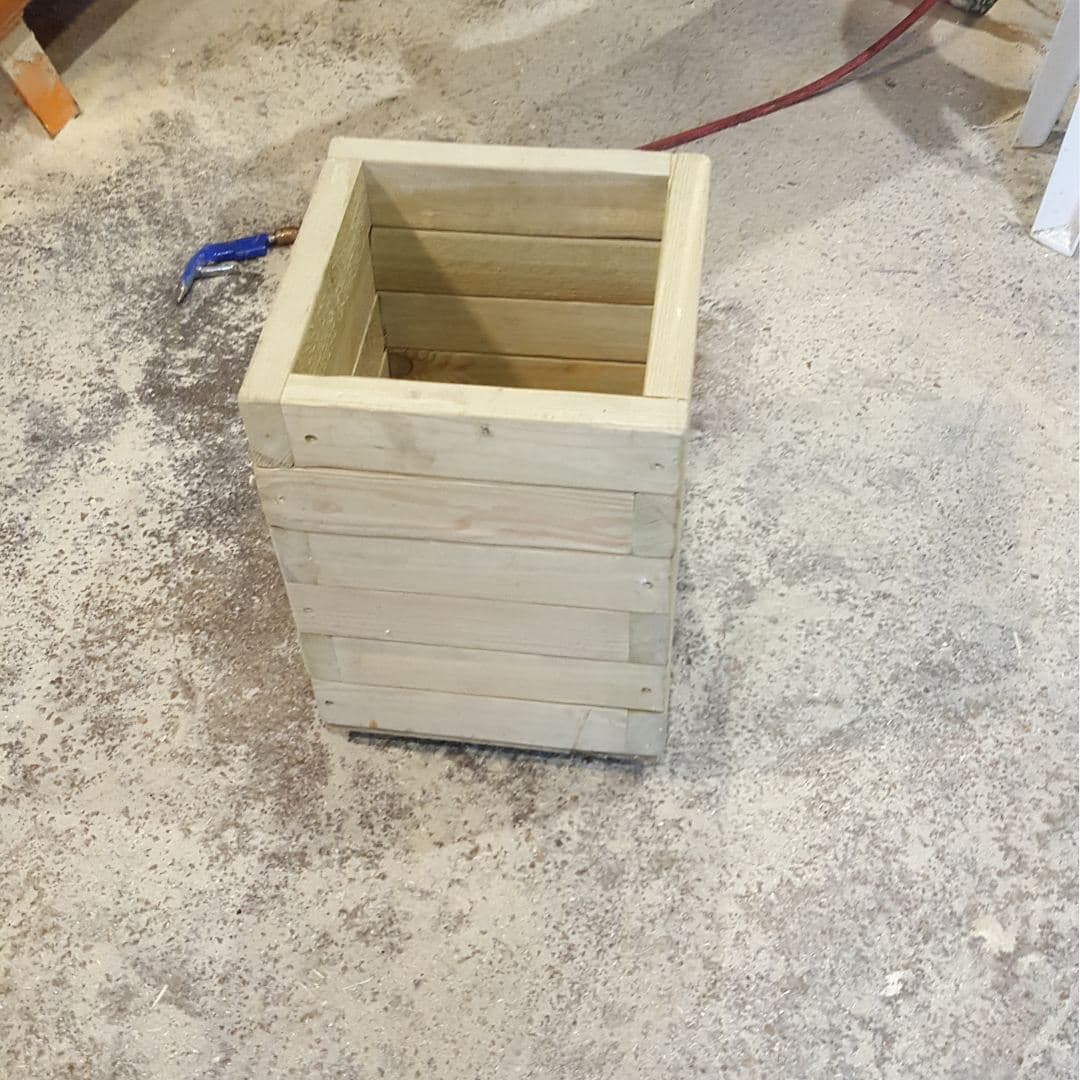 Ahşap Saksı küçük görsel 4